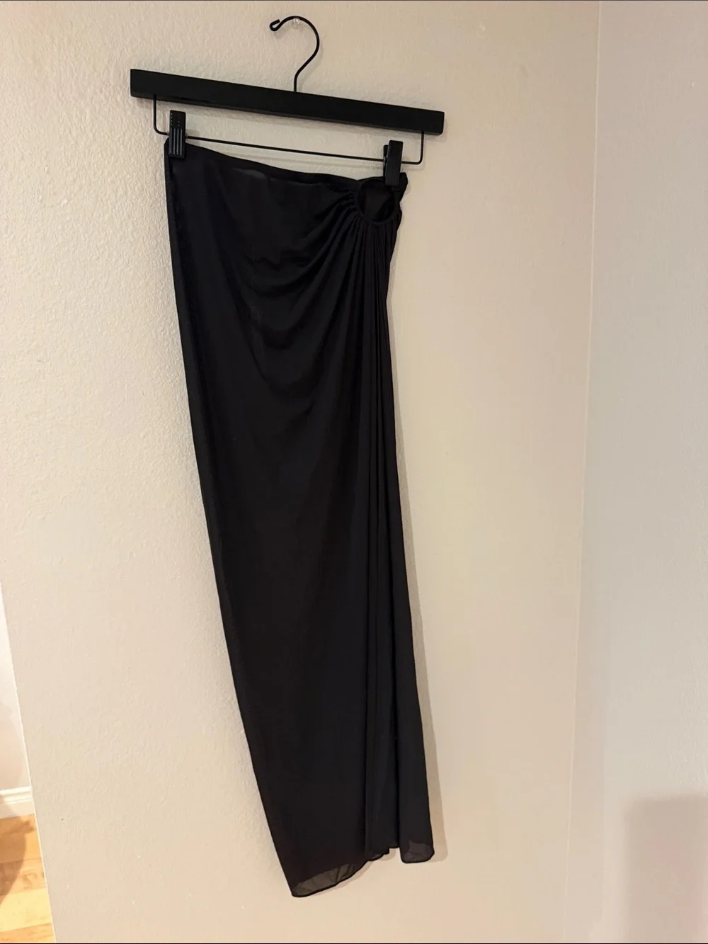 NWT SKIMS MESH SARONG SKIRT IN BLACK SIZE SMALL